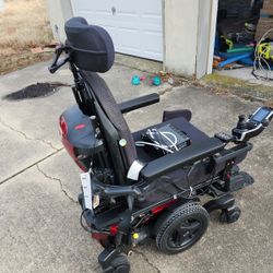 Quantum Stretto Edge 3 Power Wheelchair 