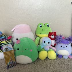 Kids Christmas Lot Of Squish mallow/ Stuffed Animals  And Princess Book Set Christmas Gifts 