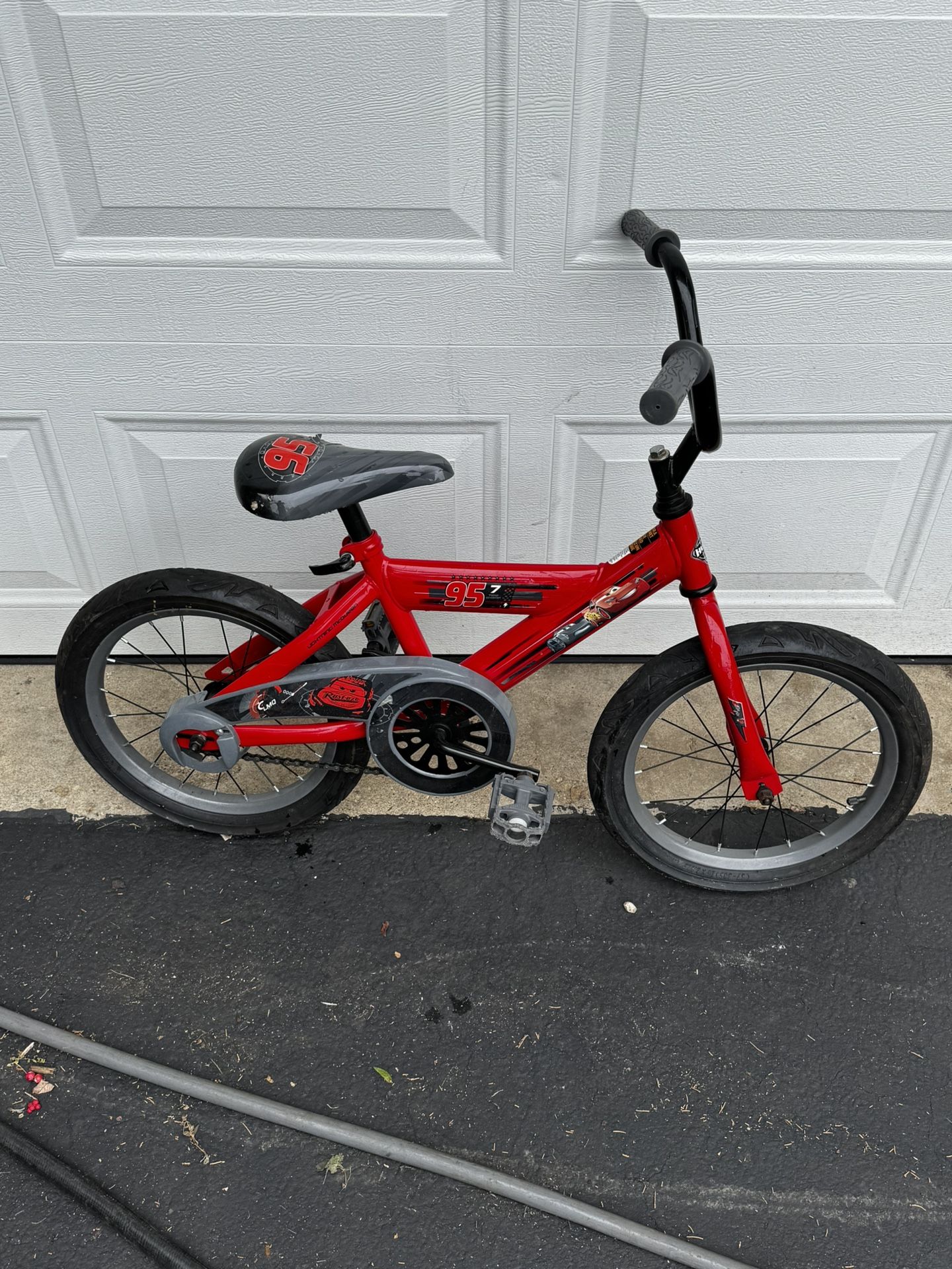 Huffy Lightning McQueen Kids Bike