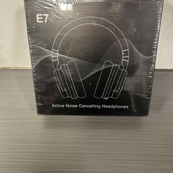 Noise Canceling Headphones  - New