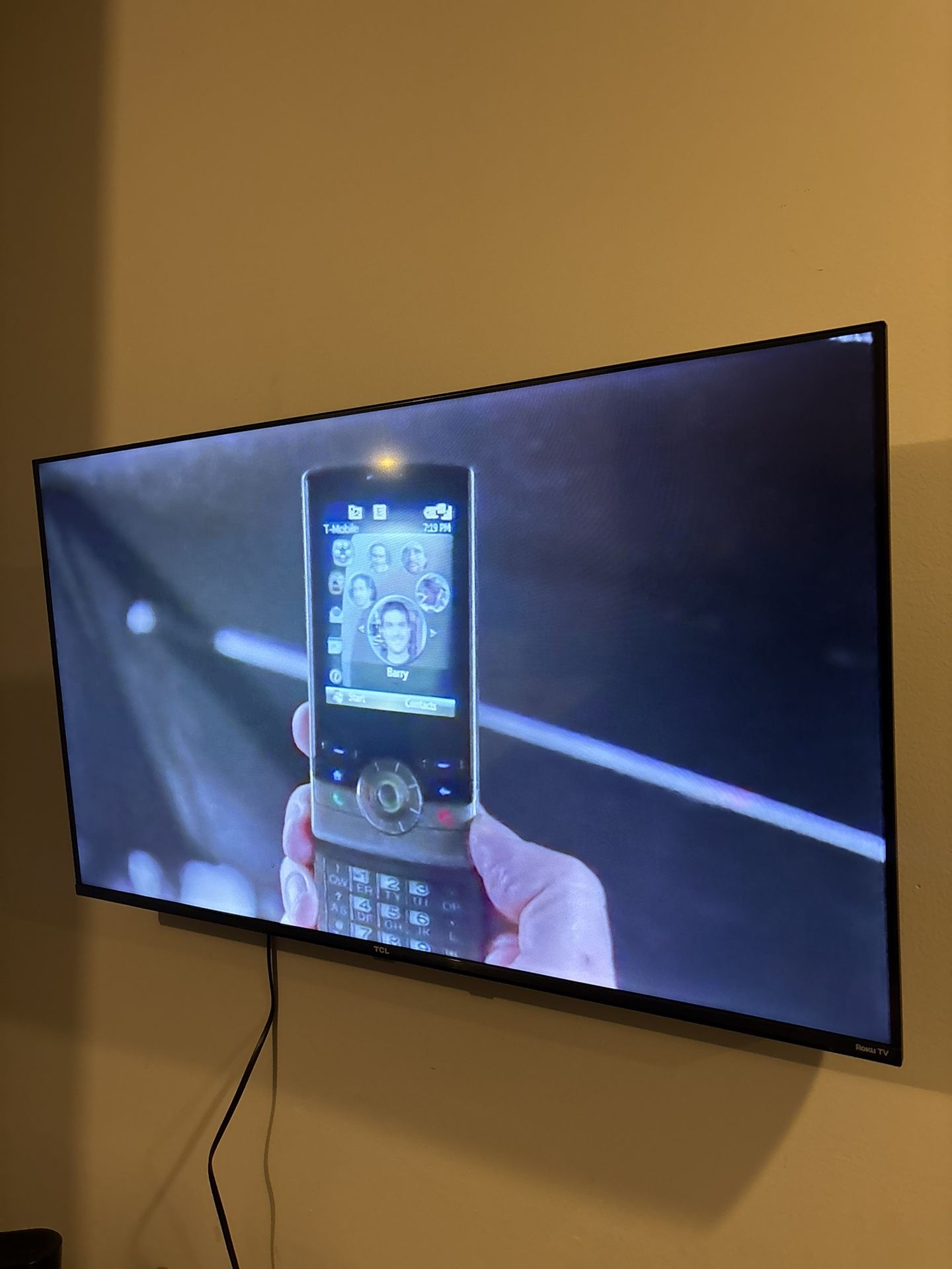 42” TCL 4k Smart LED Roku TV