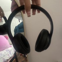 Black Studio 3 Beats