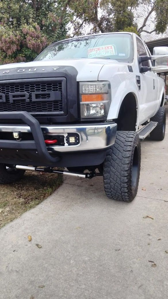 2008 Super Duty 180xxxmillas Motor 5.4 Excellent Condition 4x4 Lift