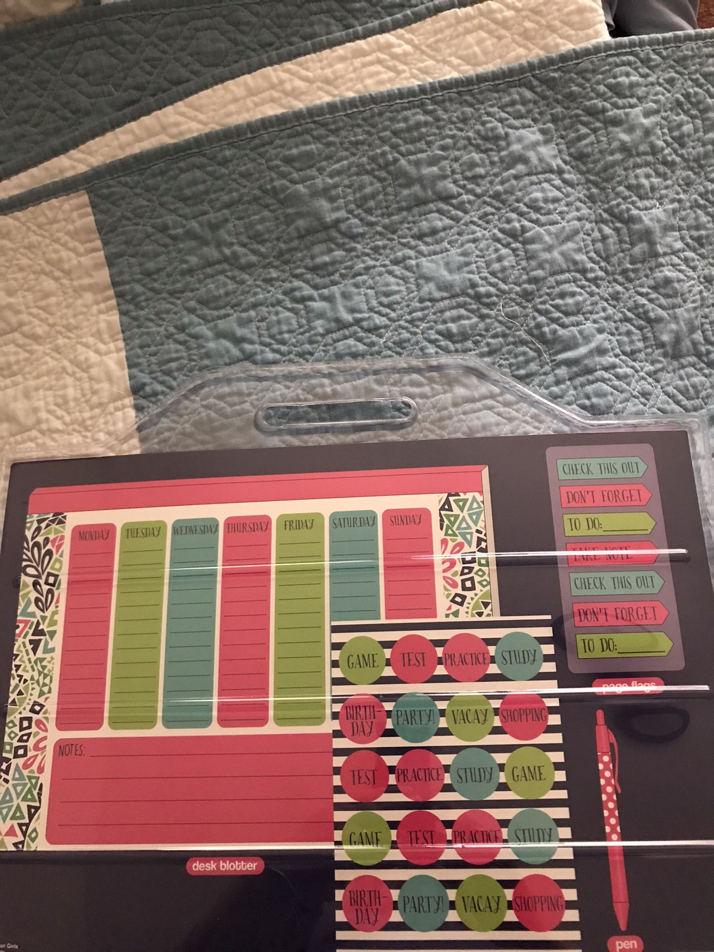 Desk organization set