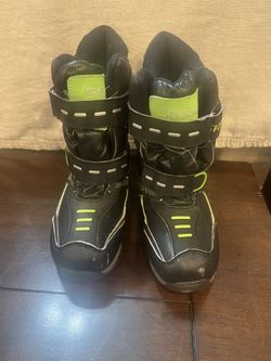 Kids Snow Boots Size 13-1
