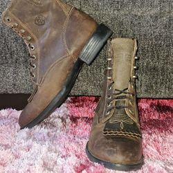 Women's Vintage Ariat Boots Size 8