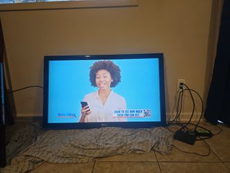 47" LG TV