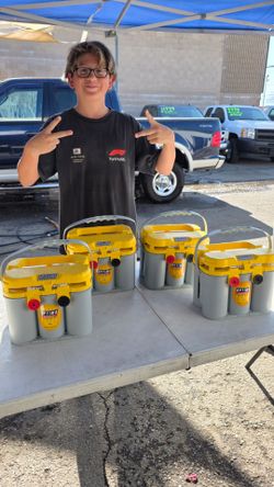 OPTIMA Batteries OPT8014-045 8014-045 D34/78 YellowTop Dual Purpose car truck Battery. Bateria Para Carro Camioneta

PRICE IS FIRM. Optima yellow top 