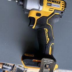DeWalt 20V MAX Brushless Impact Driver – Tool Only