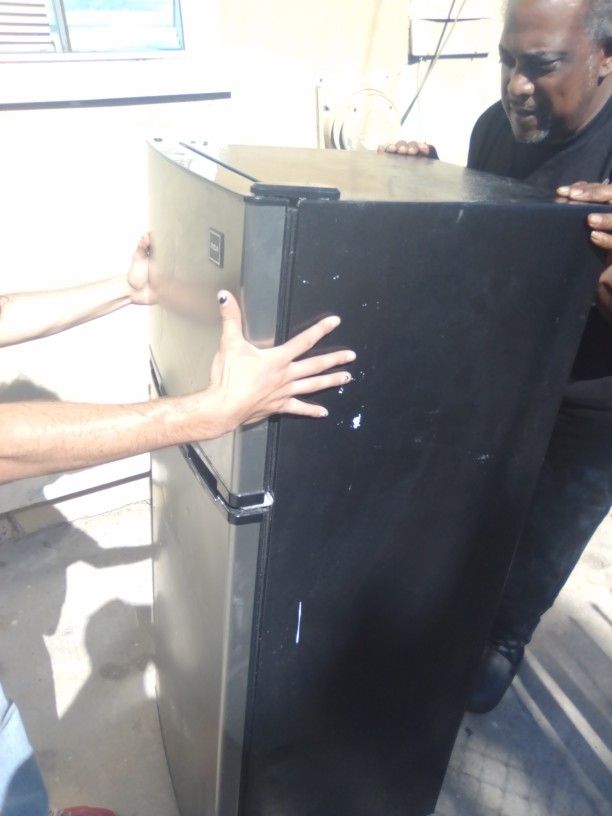 Refrigerator , RCA Model ,  