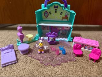 Daisy Duck Home $10 OBO