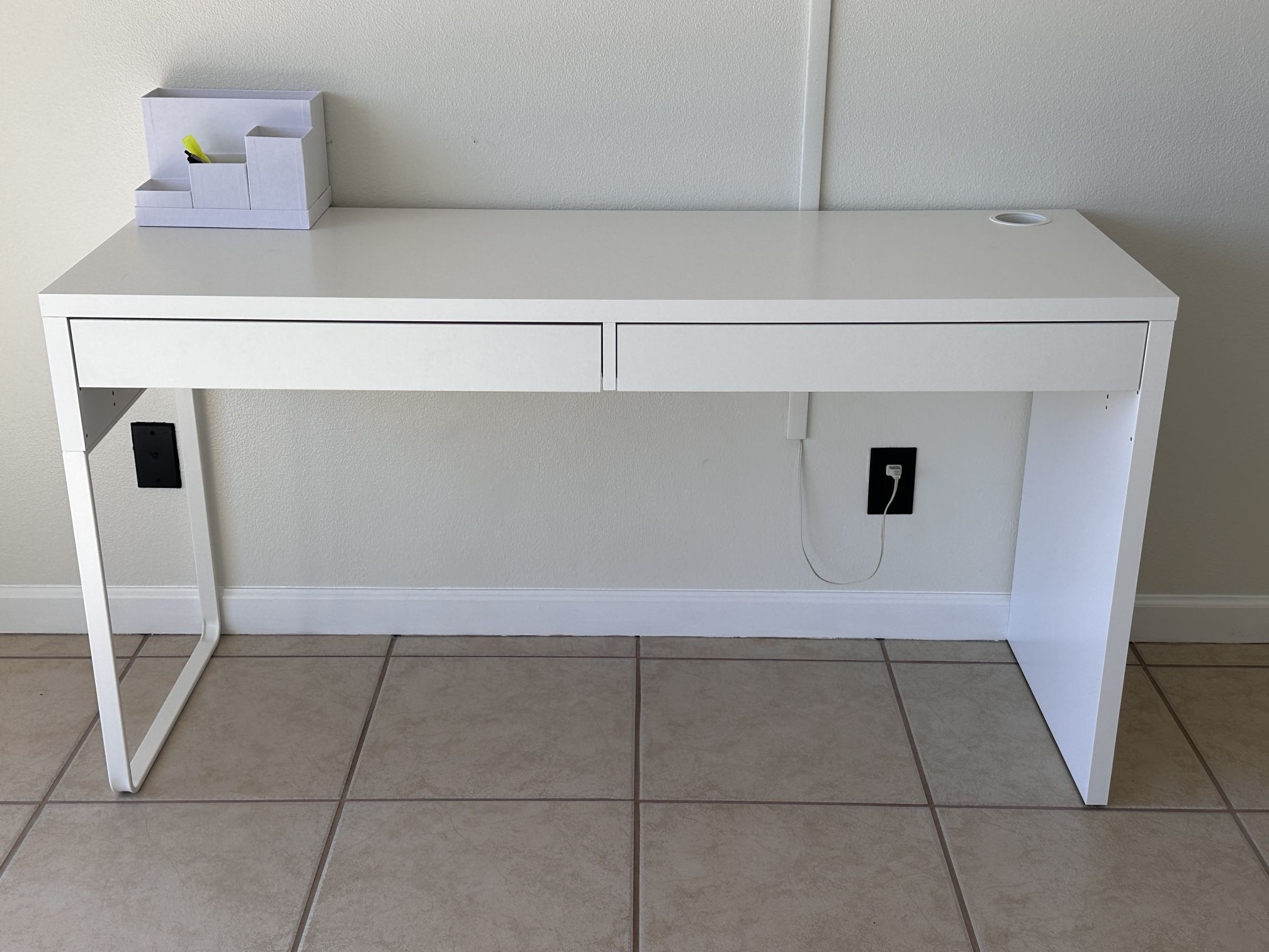 Ikea Micke Desk
