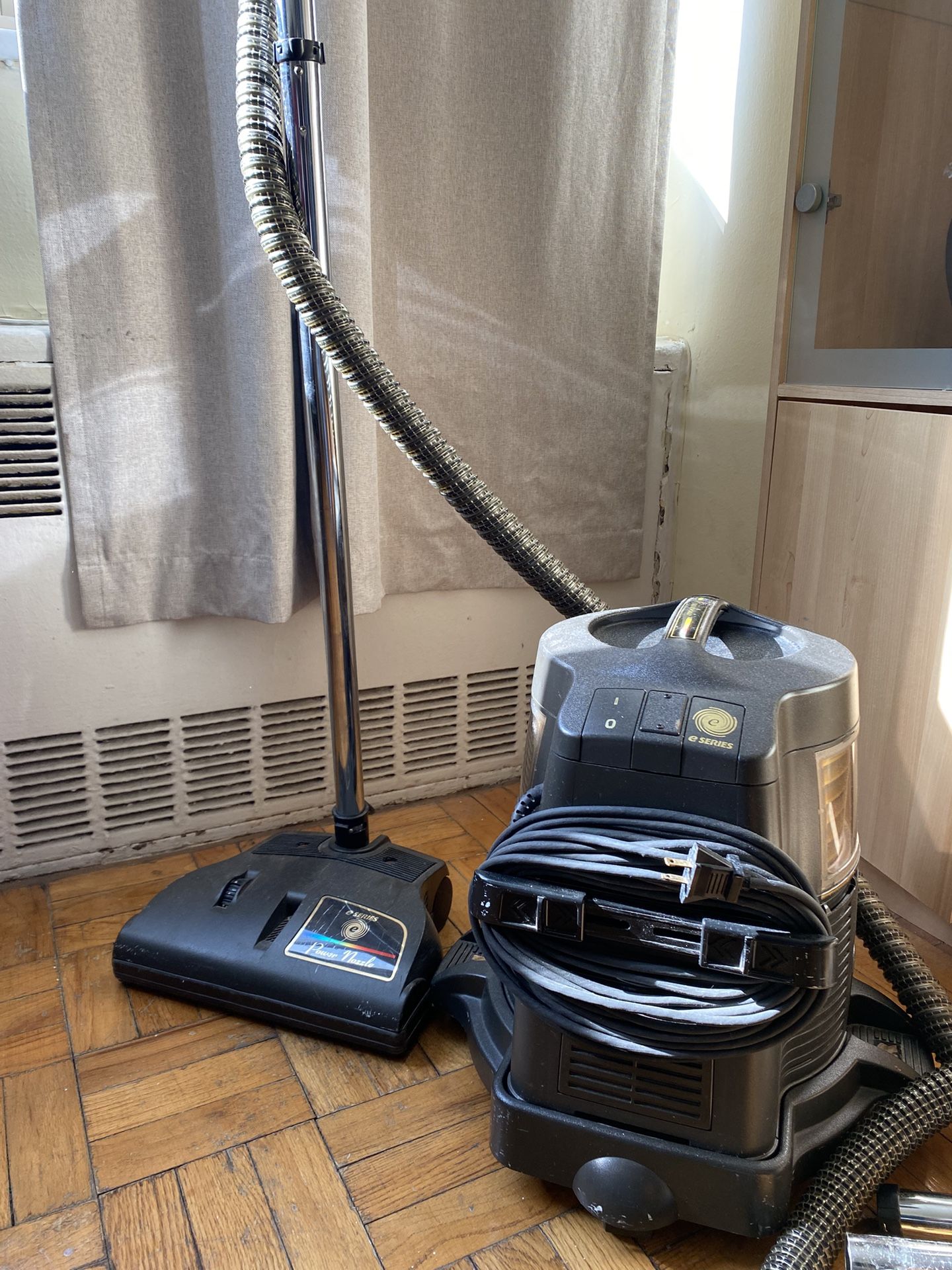Famous Rainbow Vacuum Cleaner Aqua Mate