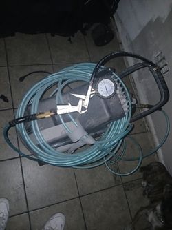 Central Pneumatic 2hp 8 Gal.