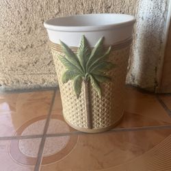 Better Home Trash Can 