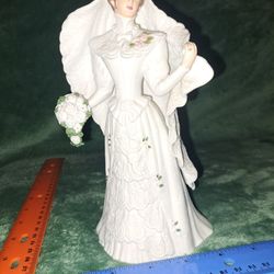 LENOX Taiwan Handcrafted THE CENTENNIAL BRIDE 8.5" Fine Porcelain Sculpture 