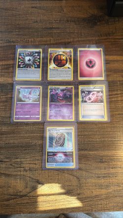 Random Pokémon cards