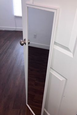 Classic rectangular full-length mirror with slim white frame 🤍