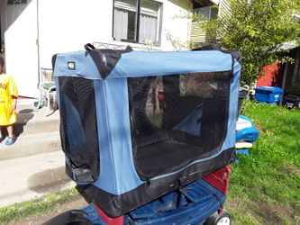 Dog travle kennel