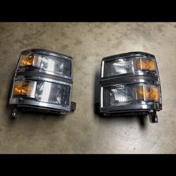 2015 Chevy Silverado 1500 Head Light OEM 