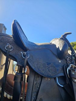 Saddle