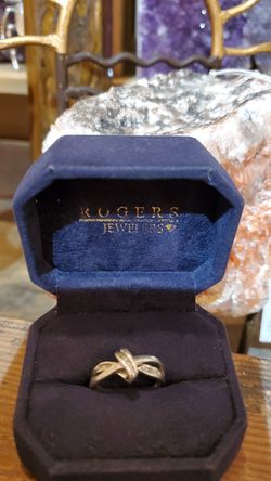 Sterling ring with diamond chips