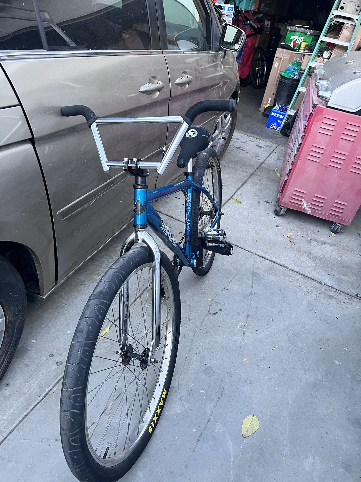 Chromed out Throne Xl converted to 29er