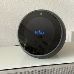 Echo spot (black)