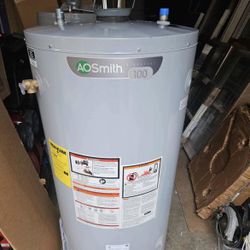 AO Smith Natural Gas Hot Water Heater 50 gallon