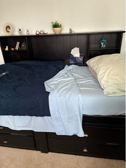 Bedroom set black wood twin