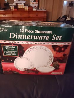 Christmas Dinnerware