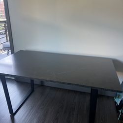 Dining table black - Like New 