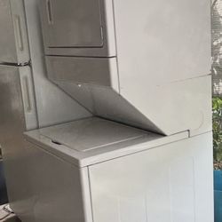 ‼️Whirlpool Stacked Washer And Dryer