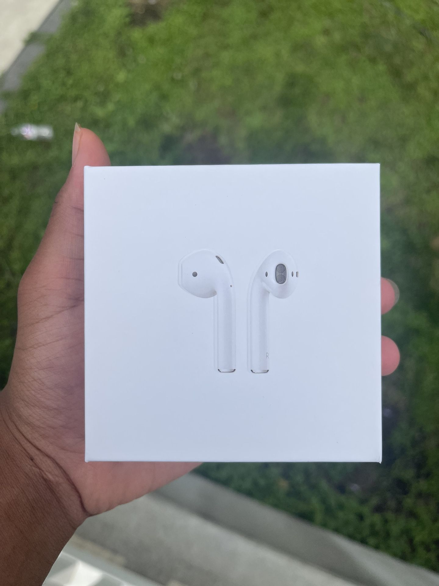 AirPods Gen 2