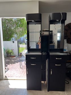 BEAUTY STYLING UNITS FOR SALE
