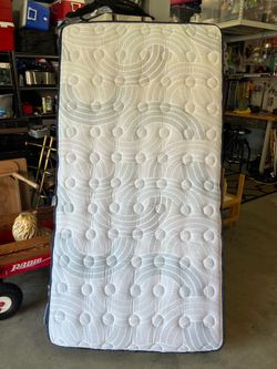 Twin mattress (Sealy) with adjustable base