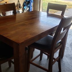 Ajustable Kitchen Table And 4 Chairs