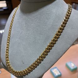 Curb Link Chain 22” 