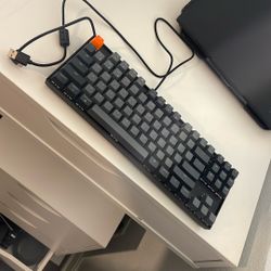 Mechanical Keyboard, Bluetooth Or Wired. 
