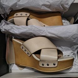 Size 8 Wood Platform Wedge