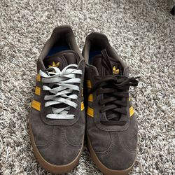 Size 10.5 adidas gazelle