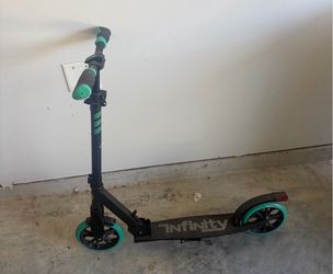 Foldable scooter with brake light