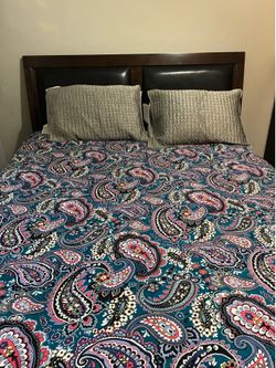 Queen bed
