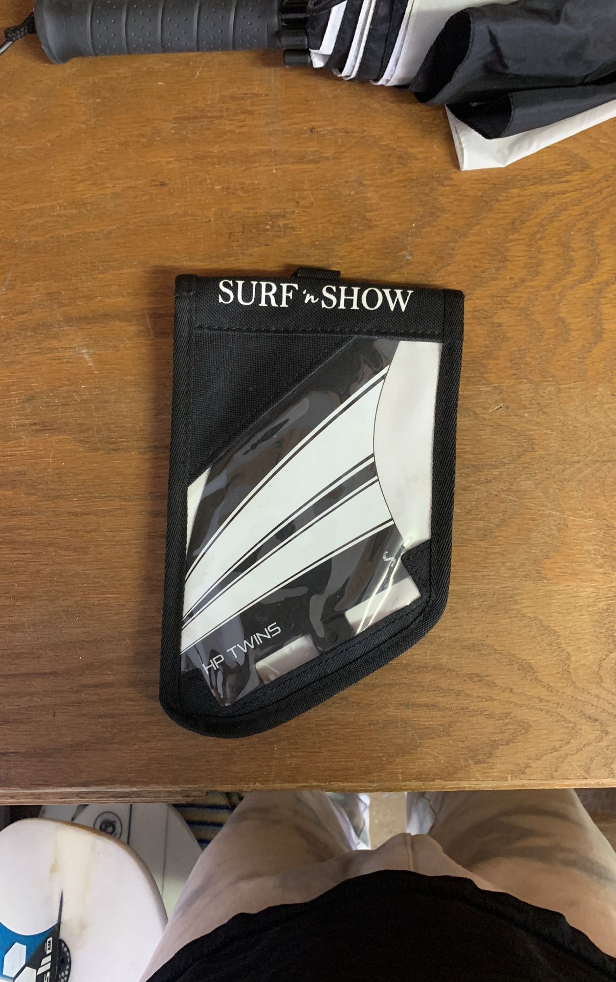 Surf N’ Show Twin Fins (FSC)