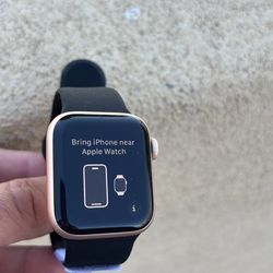 Apple Watch Series 4 Cellular! Like New
