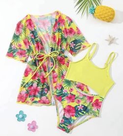 size 3/4 little girl New bathing suit with cover up