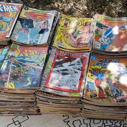 Huge Comic book lot marvel DC valiant HUNDREDS RARE (DO NOT BUY) (READ DESC)