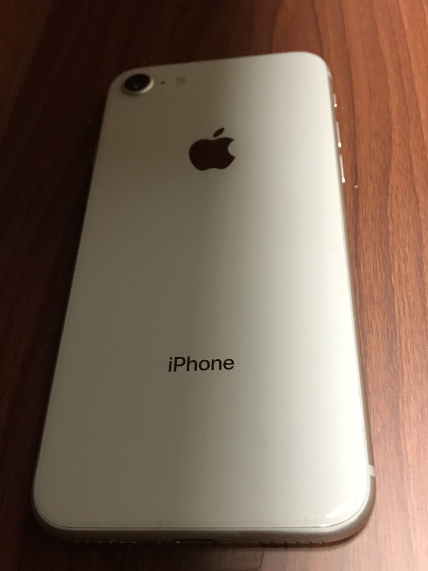 iPhone 8 64GB White ! FACTORY UNLOCKED
