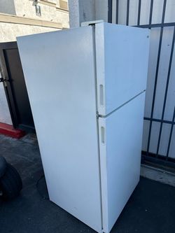 Stove and refrigerator