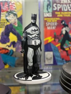 Black and White Batman Statue Mike Mignola DC Direct with Original Box EXCELLENT